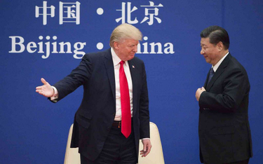 Trump znów grozi zerwaniem więzi handlowych z Chinami