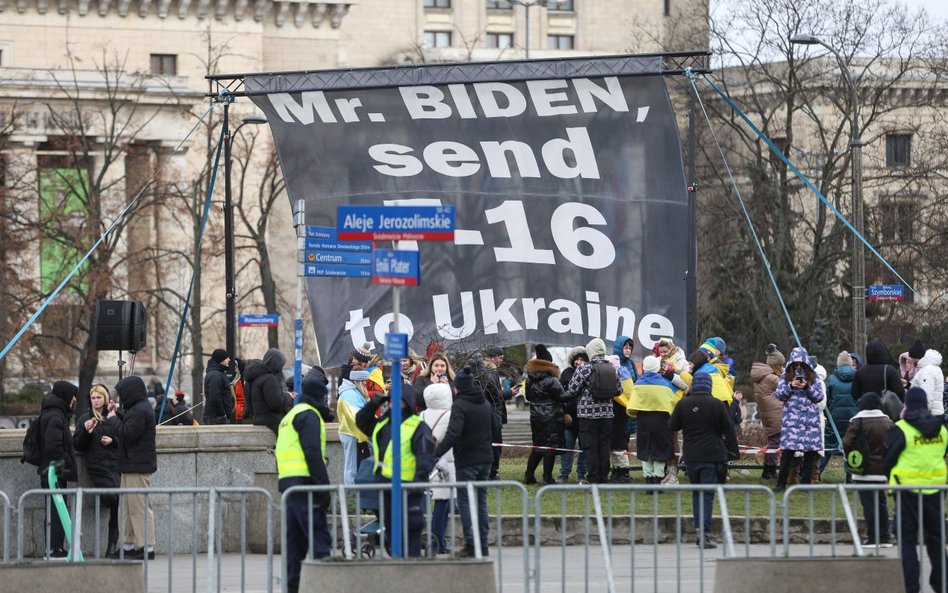 Pikieta w centrum Warszawy podczas wizyty prezydenta Bidena, luty 2023