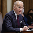 Słaby Biden w czasie kryzysu