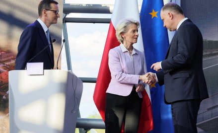 Przewodnicząca Komisji Europejskiej Ursula von der Leyen, prezydent RP Andrzej Duda oraz premier RP 