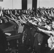 Chińczycy "hajlowali" przed berlińskim Reichstagiem