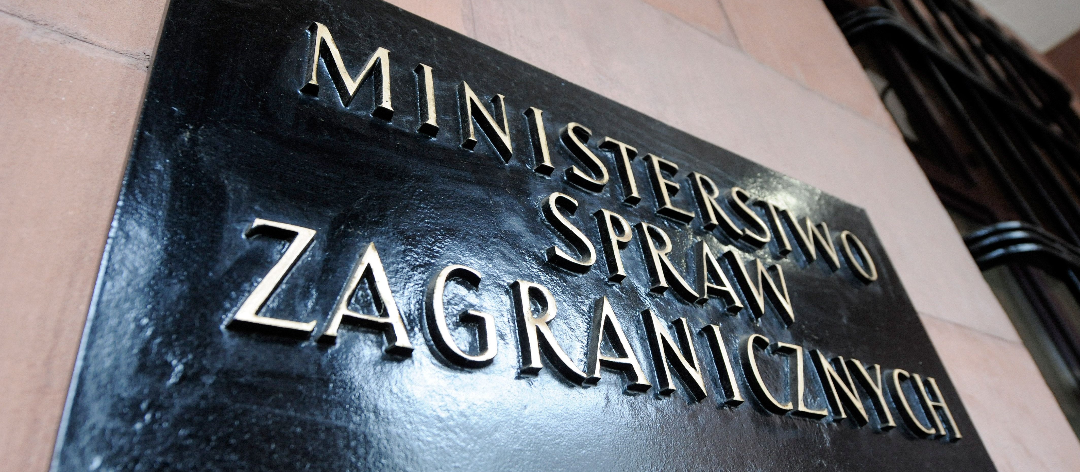 Sondaż: Czy Polska powinna zerwać relacje dyplomatyczne z Rosją? Znamy zdanie Polaków