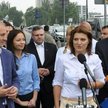Grzegorz Napieralski (z lewej), Aleksandra Popławska i Andrzej Rozenek ogłaszają powstanie nowej par