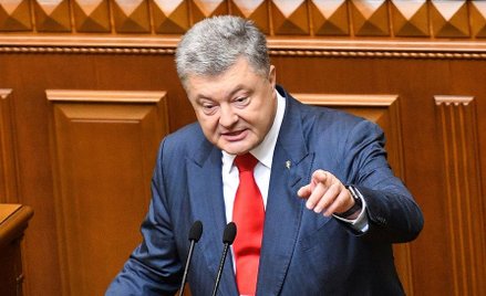 Poroszenko w krępującej sytuacji. Przypadkiem wszedł do pokoju Rosjan