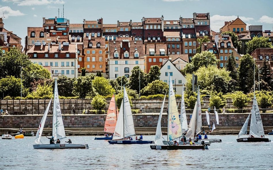 W ramach akcji Wodniackich porządków wolontariusze będą zbierać śmieci z pokładów łodzi, docierając 