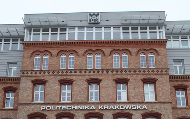 Politechnika Krakowska sfinansuje projekt „Programowanie doskonałości – PK XXI”.