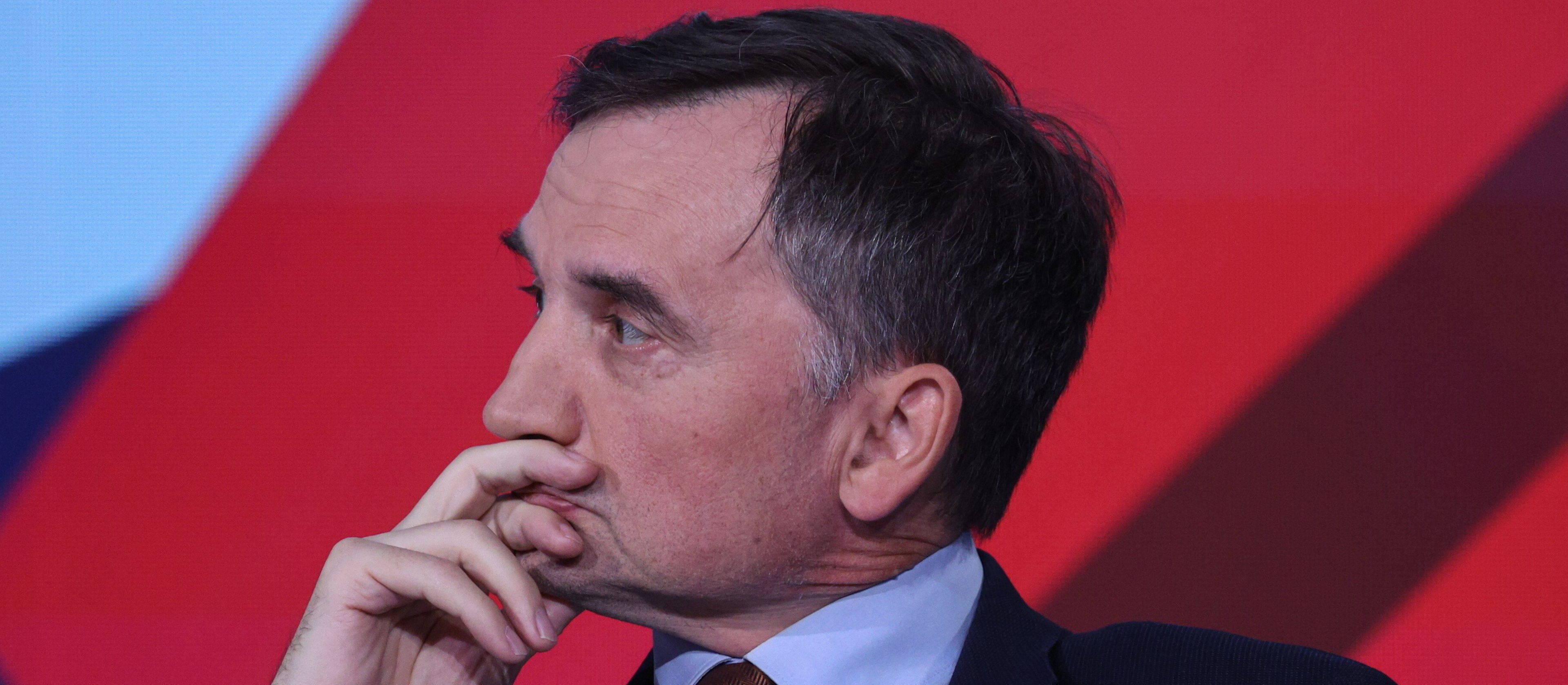 Sondaż: Czy Zbigniew Ziobro powinien trafić do aresztu? Znamy zdanie Polaków