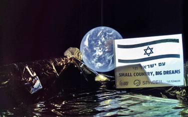 Izraelski statek kosmiczny wysłał pierwsze "selfie" z misji na Księżyc