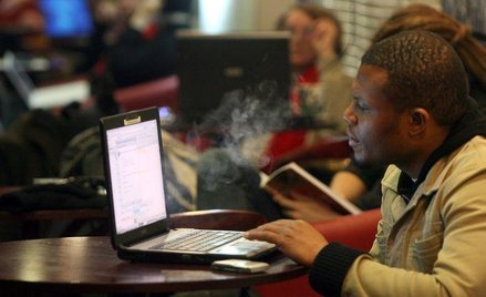 Płyną miliony do e-biznesu