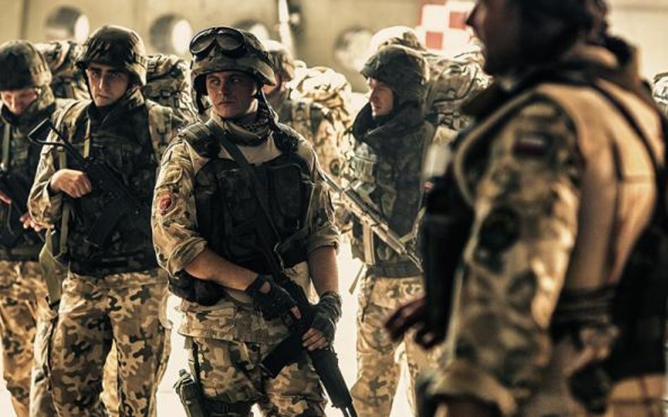 W „Karbali” wyreżyserowanej przez Krzysztofa Łukaszewicza walka nie jest zaszczytnym obowiązkiem, wo