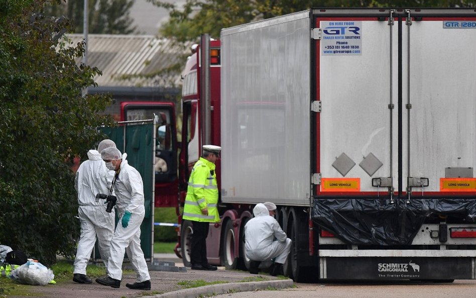 Zarzuty za śmierć 39 osób w ciężarówce