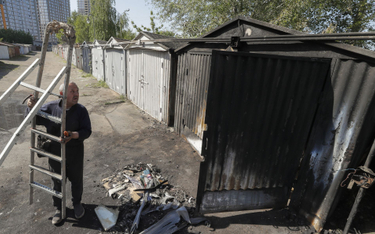 W czasie poprzedniego ataku na Kijów szczątki rakiety spadły m.in. na garaże