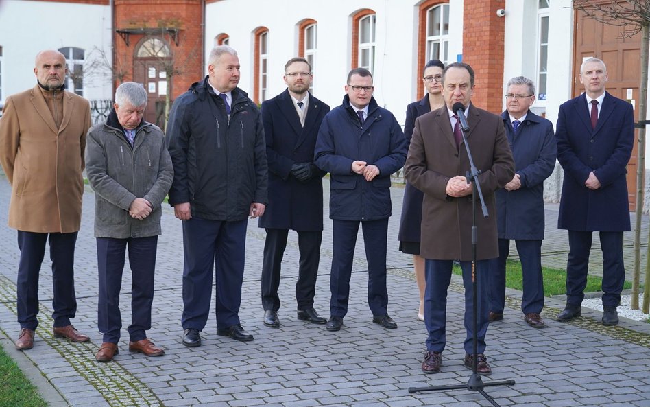 Na miejsce ogłoszenia programu rząd wybrał Kamień Pomorski. Głos zabrał m.in. wiceminister Andrzej G