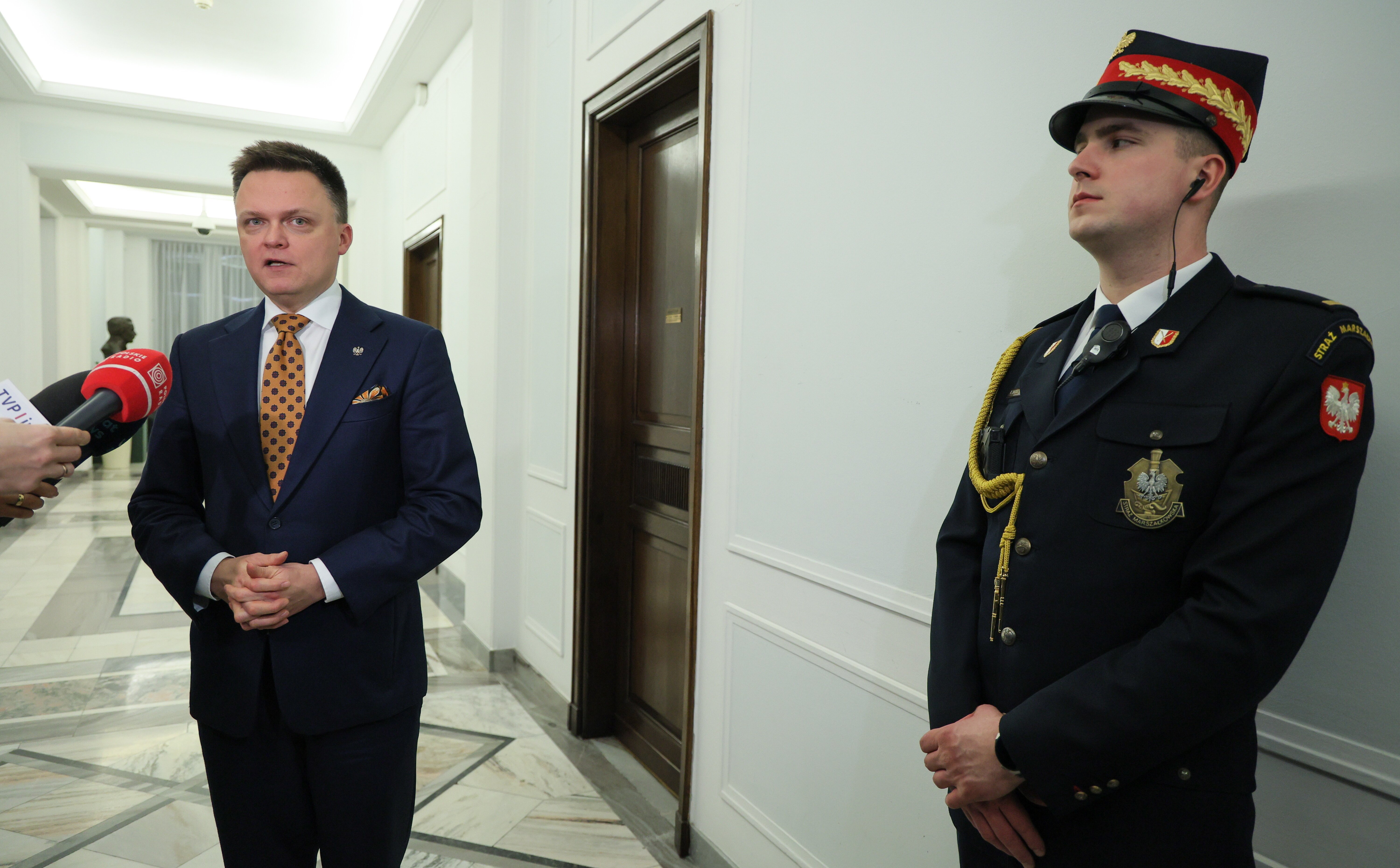 Burza wokół sejmowych strażników. Pomysł Szymona Hołowni zaskoczył koalicjantów