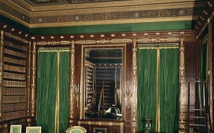 Biurko mechaniczne we wnętrzu Biblioteki Napoleona, Palais de Compi?gne