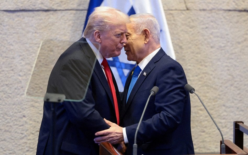 Prezydent USA Donald Trump i premier Izraela Beniamin Netanjahu podczas wizyty tego pierwszego w Kne