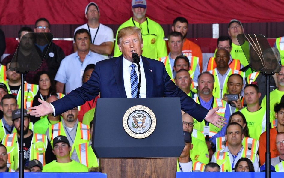 Paliwa kopalne? Plastiki? Trump: Więcej znaczy lepiej