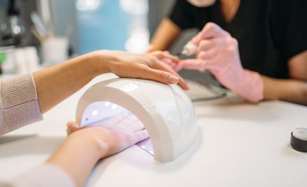 Manicure hybrydowy