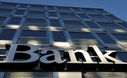 Coraz mniejsze zadowolenie z banków