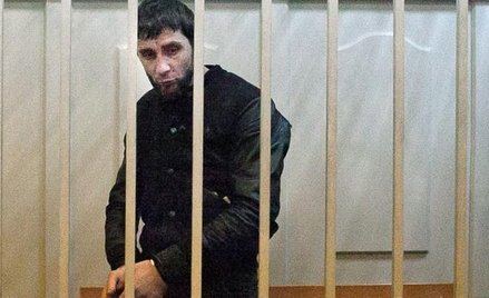 Główny oskarżony Zaur Dadajew podczas posiedzenia moskiewskiego sądu