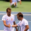 Łukasz Kubot i Marcin Matkowski przedłużyli w sobotę nadzieję reprezentacji Polski na zwycięstwo z A