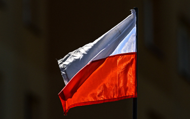 Historyk: Flaga Polski mogła wyglądać inaczej