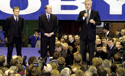 Platforma Obywatelska od początku była partią wielonurtową. Na zdjęciu z roku 2001 od lewej: Donald 