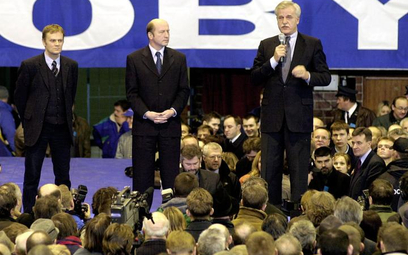 Platforma Obywatelska od początku była partią wielonurtową. Na zdjęciu z roku 2001 od lewej: Donald 