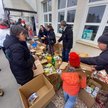 Zbiórka darów zorganizowana przez warszawski samorząd 27 lutego w dzielnicy Wawer