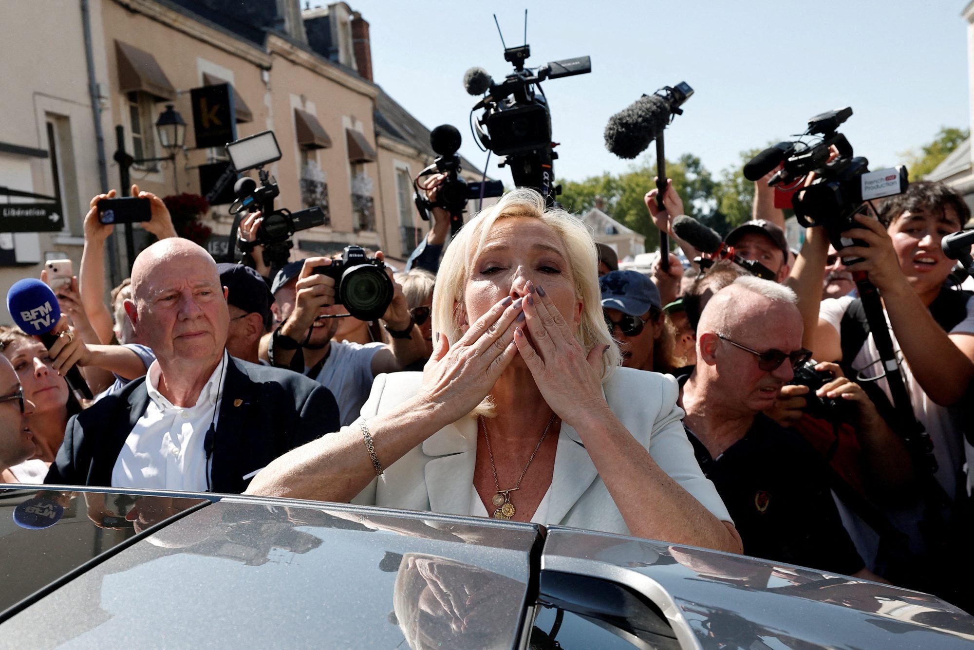 Marine Le Pen o krok od Pałacu Elizejskiego. To zwycięstwo ucieszy Putina. Stawką przyszłość Unii Europejskiej