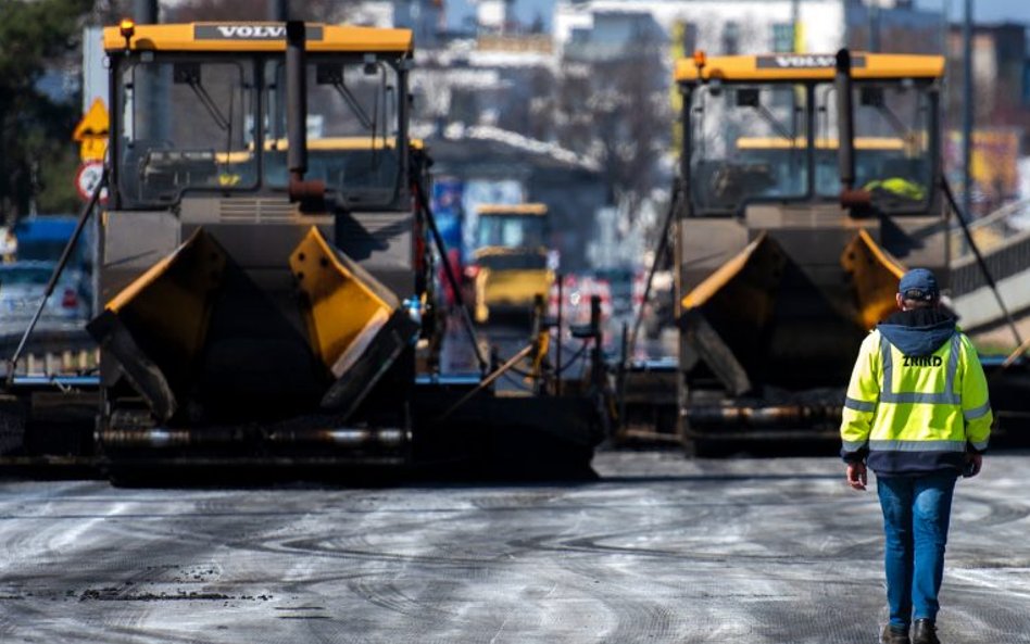 Prace na ul. Starzyńskiego zostały podzielone na dwa etapy, a ich realizacja będzie uzależniona od w