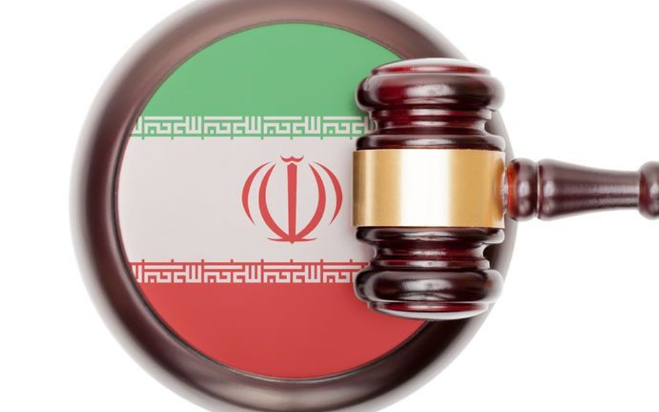 Iran: Chłosta dla dziennikarza za błąd w artykule