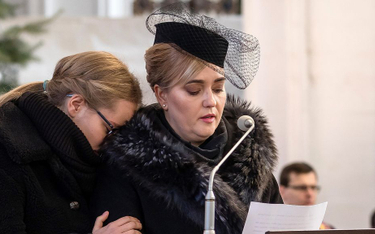 Magdalena Adamowicz z córką Antoniną w czasie sobotnich uroczystości pogrzebowych w Gdańsku