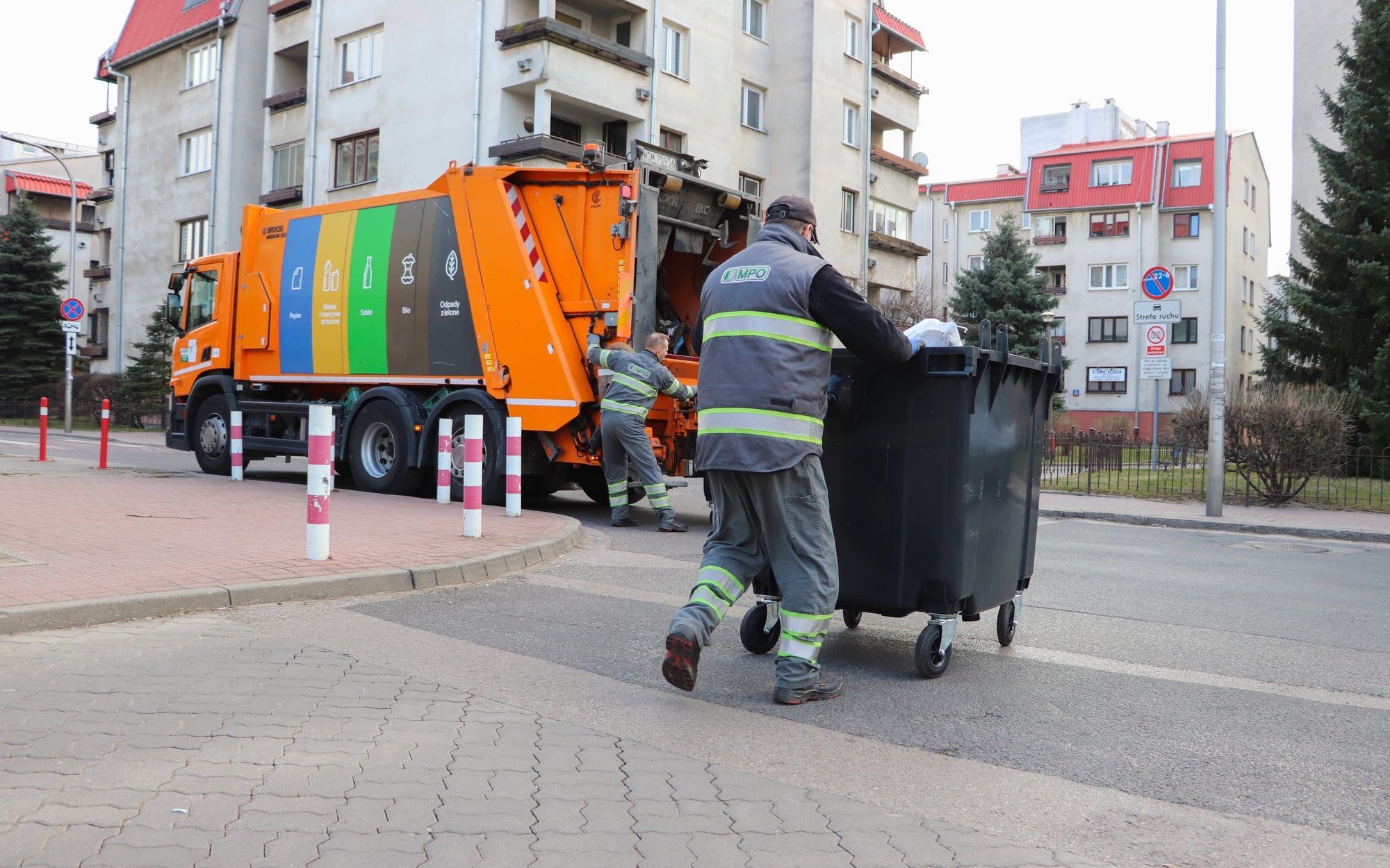 Płacz, ale płać. Rosną opłaty za wywóz śmieci