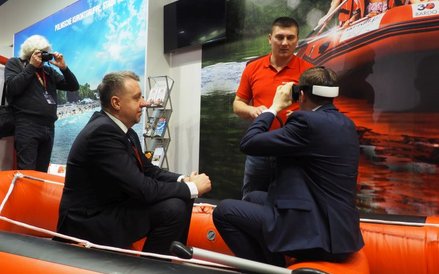 Wirtualny spływ pontonem po Nysie Kłodzkiej ma kilka wersji - od łagodnej do dostarczającej więcej e