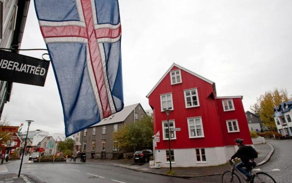 Islandia wytacza proces sieci supermarketów Iceland Foods