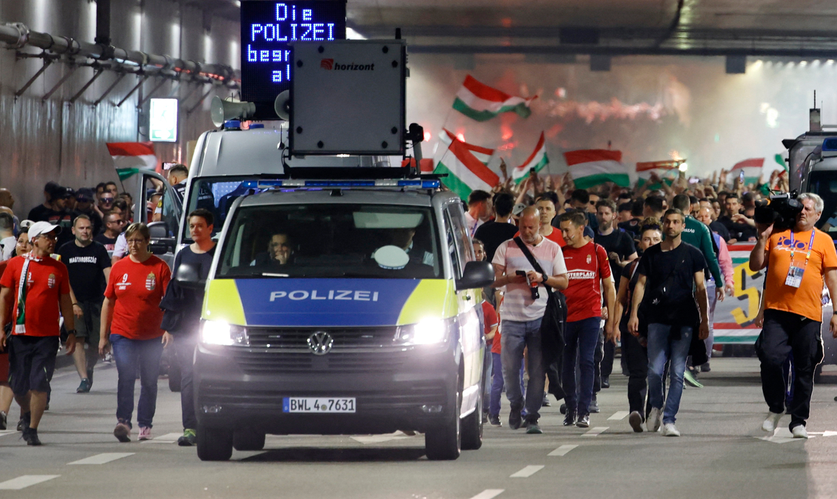 Alemania.  Murió el policía que acompañaba la columna con Viktor Orbán