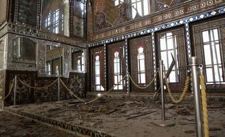 Zniszczenia w Pałacu Golestan