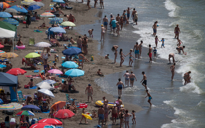 Hiszpania: Kary za rezerwowanie miejsc na plażach
