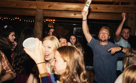 Wbrew pozorom, PowerPoint parties nie mają nic wspólnego z pracą.