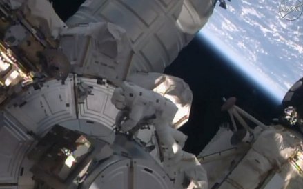 7 marca - bezzałogowa sonda kosmiczna Dawn weszła na orbitę wokół planetoidy Ceres.