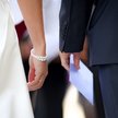 Większość Polaków uważa, że najlepszym ślubnym prezentem jest gotówka