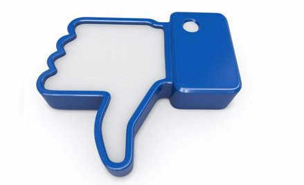 Sąd: celowe udostępnienie linka na Facebooku do szkalujących treści narusza dobra osobiste