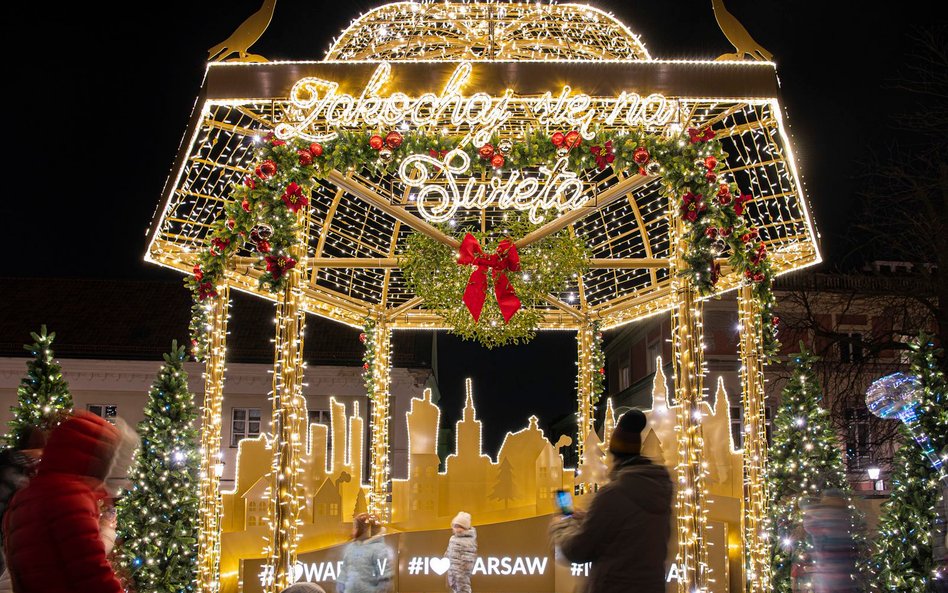 Miasta gotowe do świąt, ale iluminacje skromniejsze niż dotąd