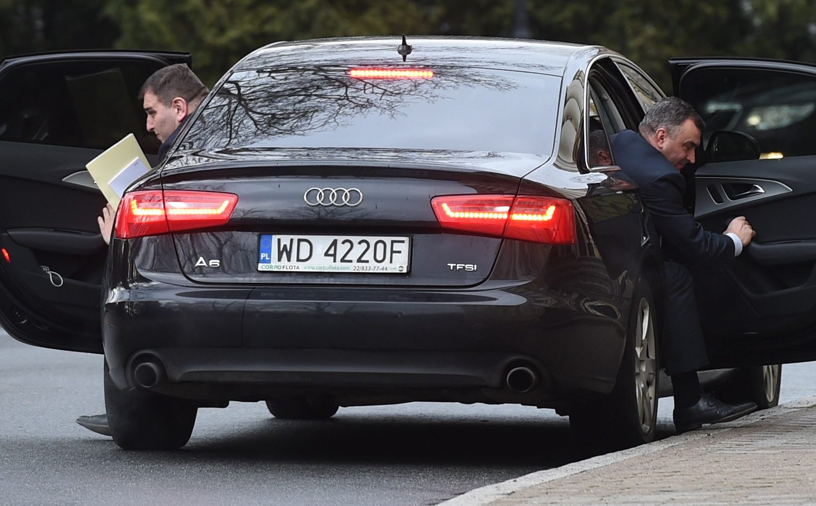 Afera śmieciowa. Byli ministrowe Tuska idą pod sąd