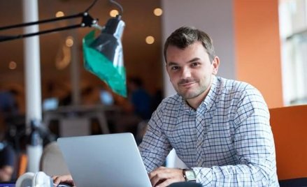 Booking.com: Doradcy są ważni dla klientów