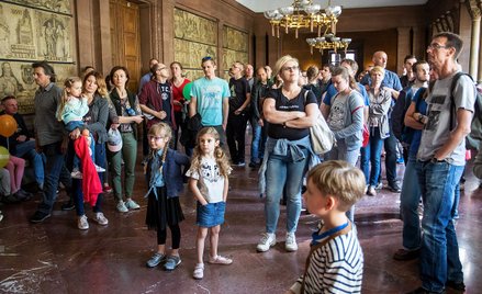 Milion bonów odebranych, 200 milionów złotych wydanych