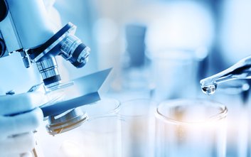 Ideą konkursu jest przedstawianie skomplikowanych zagadnień naukowych w zrozumiały sposób.