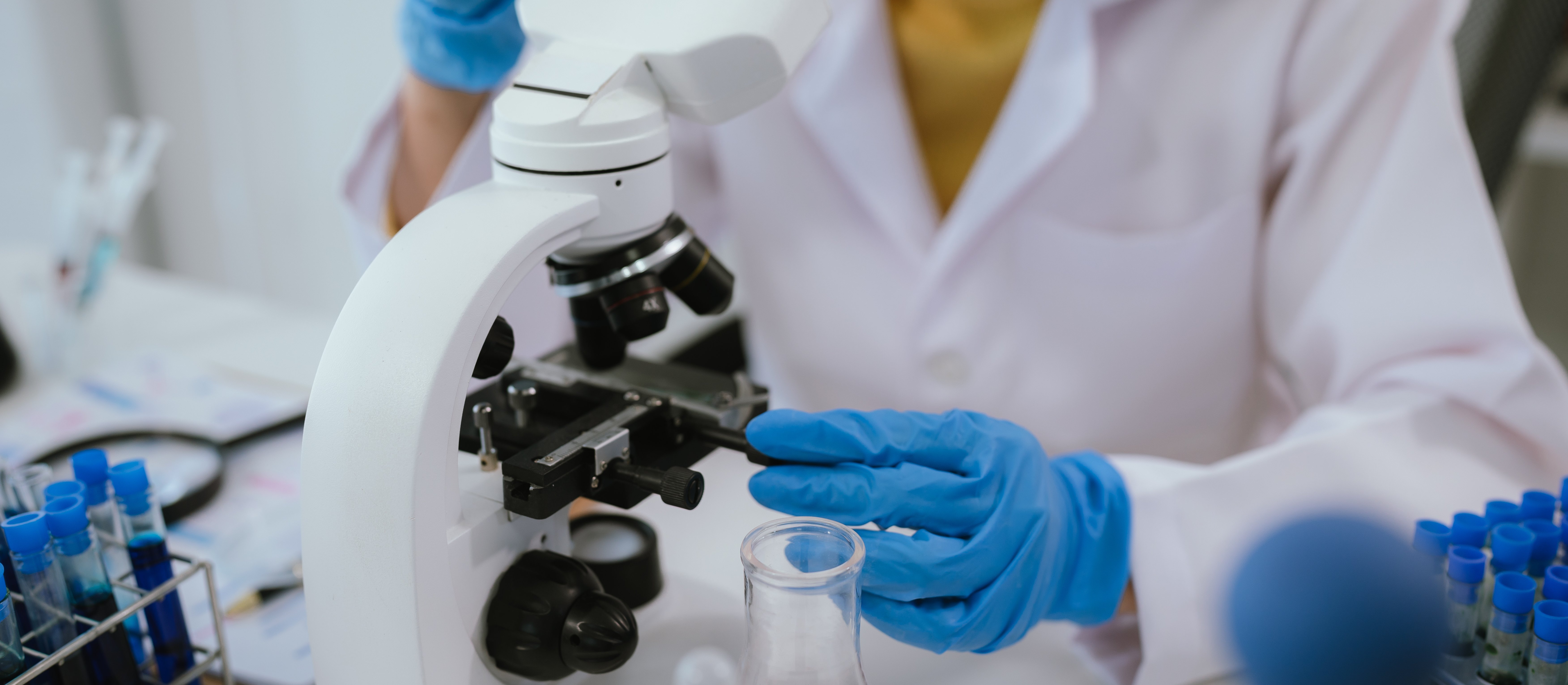 Biotechnologia nad klifem. Rusza walka o najciekawsze aktywa