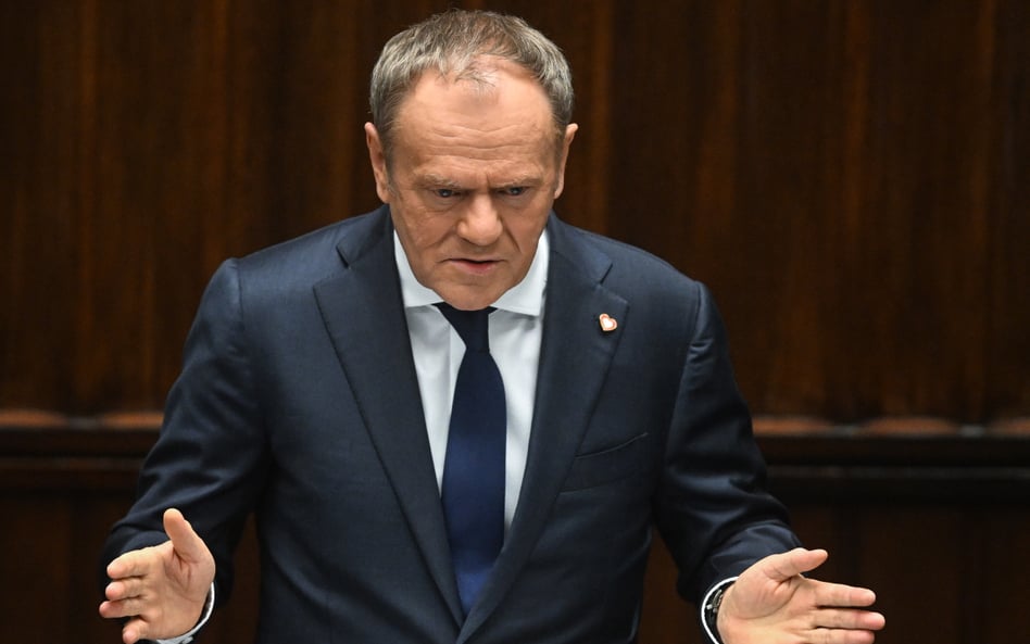 Donald Tusk: Każdy dorosły mężczyzna w Polsce będzie szkolony na potrzeby wojny